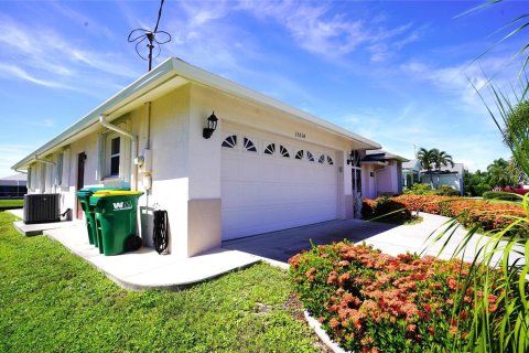 Villa ou maison à vendre à Port Charlotte, Floride: 3 chambres, 179.58 m2 № 1340073 - photo 14