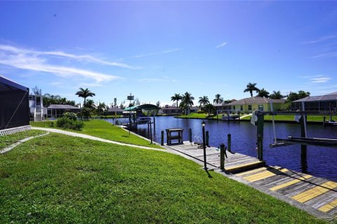 Villa ou maison à vendre à Port Charlotte, Floride: 3 chambres, 179.58 m2 № 1340073 - photo 6