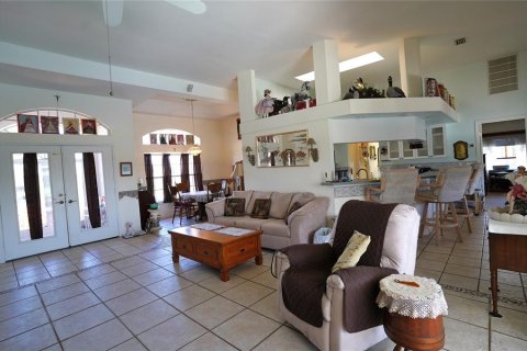 Casa en venta en Port Charlotte, Florida, 3 dormitorios, 179.58 m2 № 1340073 - foto 18