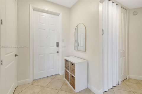 Copropriété à vendre à Sunrise, Floride: 2 chambres, 107.67 m2 № 1381690 - photo 7