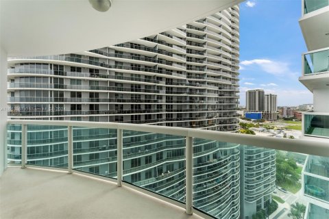 Condominio en venta en Miami, Florida, 3 dormitorios, 203.36 m2 № 1381648 - foto 26