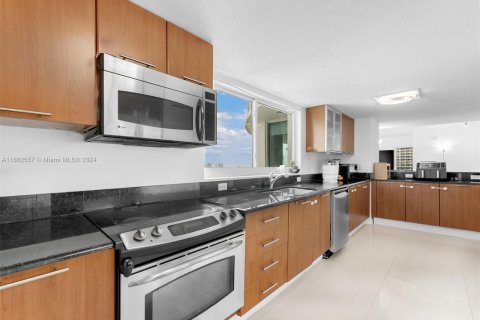 Copropriété à vendre à Miami, Floride: 3 chambres, 203.36 m2 № 1381648 - photo 9