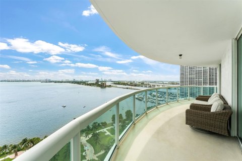 Condominio en venta en Miami, Florida, 3 dormitorios, 203.36 m2 № 1381648 - foto 2