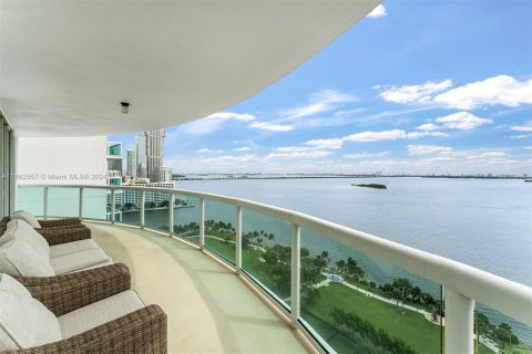 Copropriété à vendre à Miami, Floride: 3 chambres, 203.36 m2 № 1381648 - photo 1