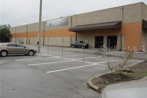 Immobilier commercial à vendre à Tampa, Floride: 4982.35 m2 № 634993 - photo 4