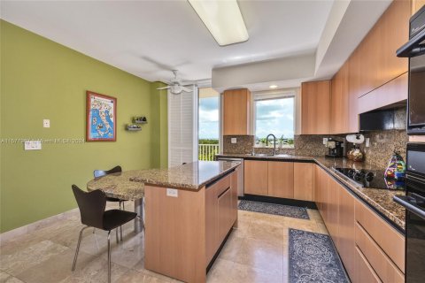 Condominio en venta en Key Biscayne, Florida, 2 dormitorios, 195.09 m2 № 1173274 - foto 17