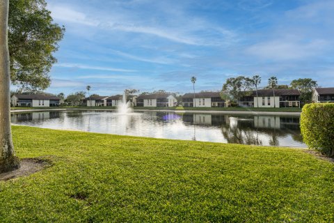 Condominio en venta en Boynton Beach, Florida, 3 dormitorios, 136.47 m2 № 1002445 - foto 13