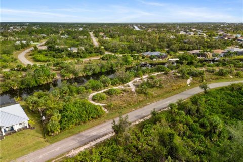 Terreno en venta en Port Charlotte, Florida № 920456 - foto 9