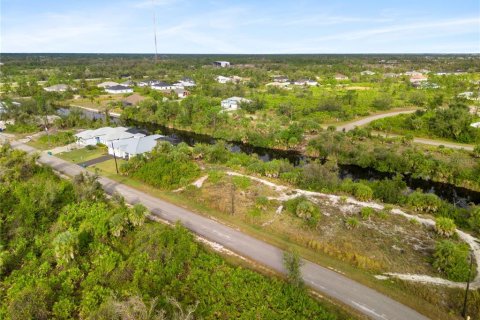 Terreno en venta en Port Charlotte, Florida № 920456 - foto 8