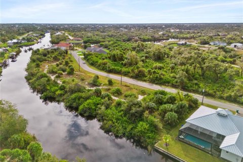 Terreno en venta en Port Charlotte, Florida № 920456 - foto 6