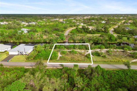 Terreno en venta en Port Charlotte, Florida № 920456 - foto 1