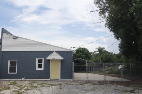 Propiedad comercial en venta en Zephyrhills, Florida № 1301096 - foto 2