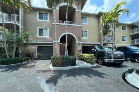 Copropriété à vendre à West Palm Beach, Floride: 2 chambres, 117.24 m2 № 878782 - photo 25