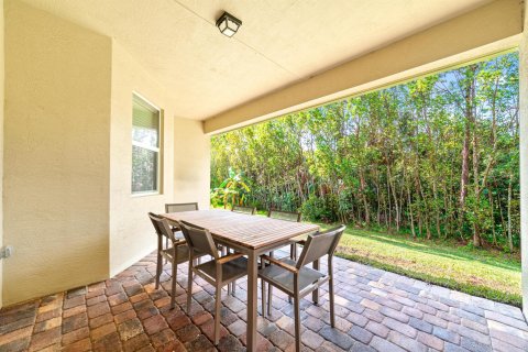 Villa ou maison à vendre à Jensen Beach, Floride: 4 chambres, 227.89 m2 № 870835 - photo 10