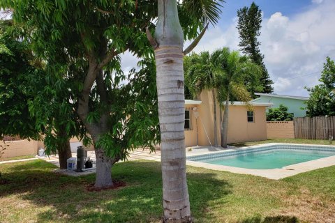 Villa ou maison à vendre à Palm Springs, Floride: 3 chambres, 144.65 m2 № 1151429 - photo 15