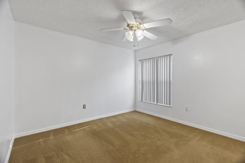 Casa en venta en Palm Bay, Florida, 4 dormitorios, 188.96 m2 № 1151570 - foto 23
