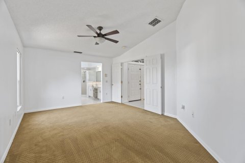 Casa en venta en Palm Bay, Florida, 4 dormitorios, 188.96 m2 № 1151570 - foto 16