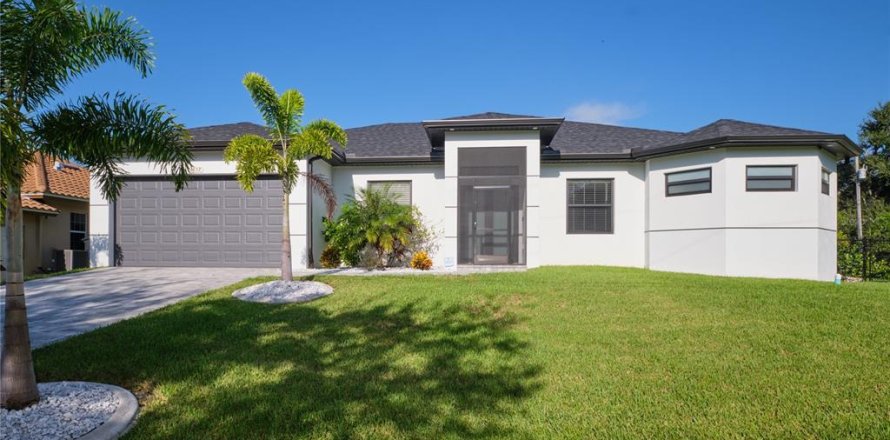 Casa en North Fort Myers, Florida 3 dormitorios, 192.49 m2 № 1346268