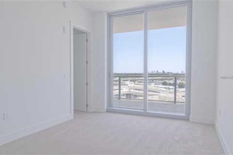 Copropriété à vendre à Tampa, Floride: 2 chambres, 160.07 m2 № 1346305 - photo 13