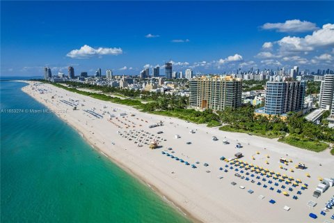 Copropriété à vendre à Miami Beach, Floride: 2 chambres, 142.14 m2 № 1347859 - photo 28