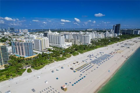 Copropriété à vendre à Miami Beach, Floride: 2 chambres, 142.14 m2 № 1347859 - photo 26