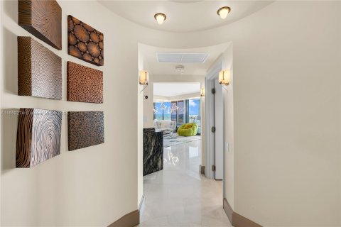 Copropriété à vendre à Miami Beach, Floride: 2 chambres, 142.14 m2 № 1347859 - photo 17