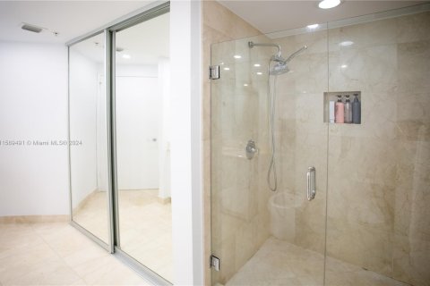 Condo in Aventura, Florida, 2 bedrooms  № 1178754 - photo 29