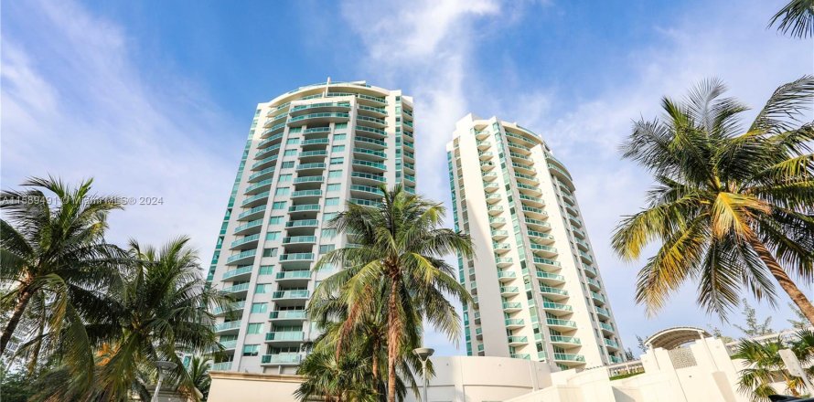 Condo à Aventura, Floride, 2 chambres  № 1178754