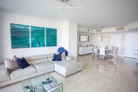 Condo in Aventura, Florida, 2 bedrooms  № 1178754 - photo 13