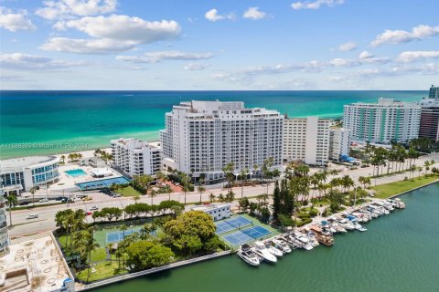 Condominio en venta en Miami Beach, Florida, 1 dormitorio, 91.04 m2 № 1178798 - foto 23