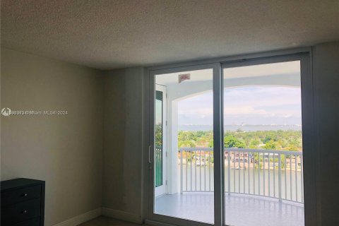 Condominio en venta en Miami Beach, Florida, 1 dormitorio, 91.04 m2 № 1178798 - foto 12