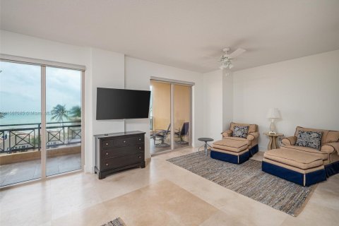 Condo in Hollywood, Florida, 3 bedrooms  № 1384163 - photo 16