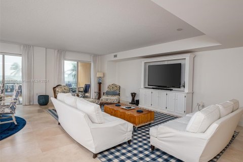 Condo in Hollywood, Florida, 3 bedrooms  № 1384163 - photo 7