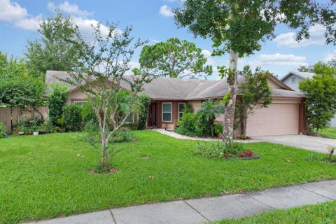 Villa ou maison à vendre à Kissimmee, Floride: 4 chambres, 129.41 m2 № 1354326 - photo 2