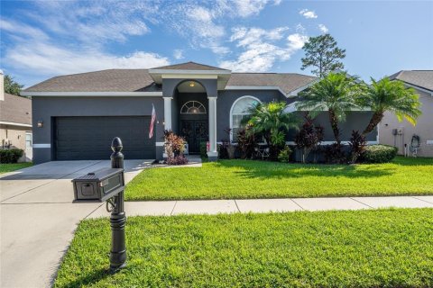 Villa ou maison à vendre à Wesley Chapel, Floride: 4 chambres, 195.93 m2 № 1354328 - photo 2