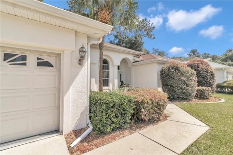 Villa ou maison à vendre à Ocala, Floride: 2 chambres, 153.66 m2 № 1302938 - photo 2