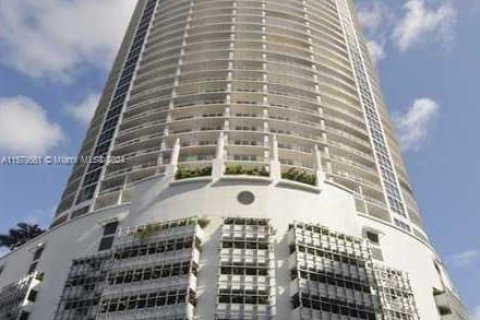 Condominio en venta en Miami, Florida, 2 dormitorios, 97.36 m2 № 1153835 - foto 2