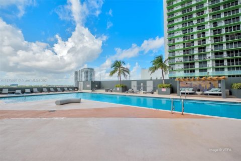 Copropriété à vendre à Miami, Floride: 2 chambres, 97.36 m2 № 1153835 - photo 26