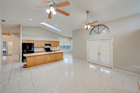 House in Lakeland, Florida 4 bedrooms, 242.57 sq.m. № 1340665 - photo 18