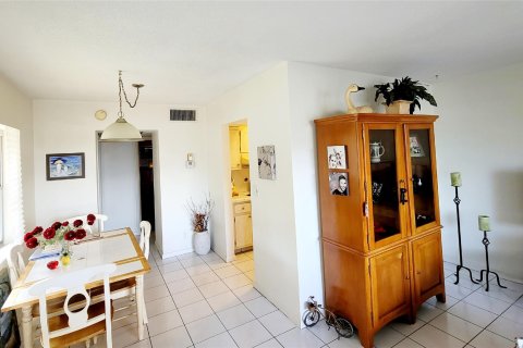 Copropriété à vendre à Pompano Beach, Floride: 1 chambre, 59.83 m2 № 978840 - photo 18