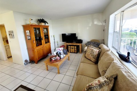 Copropriété à vendre à Pompano Beach, Floride: 1 chambre, 59.83 m2 № 978840 - photo 19