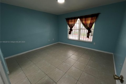 House in Homestead, Florida 2 bedrooms, 139.26 sq.m. № 1347765 - photo 12