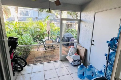 Townhouse in Margate, Florida 2 bedrooms, 103.12 sq.m. № 1347764 - photo 16