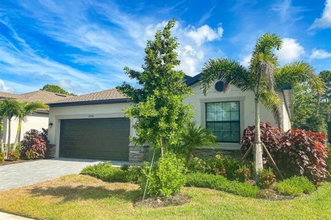 Villa ou maison à louer à Port Charlotte, Floride: 4 chambres, 188.31 m2 № 218708 - photo 2