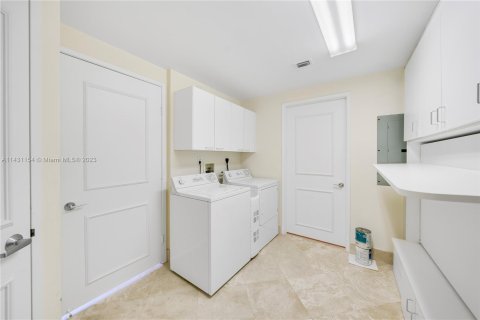 Condominio en venta en Key Biscayne, Florida, 3 dormitorios, 232.26 m2 № 658581 - foto 22