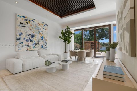 Casa en venta en Bal Harbour, Florida, 6 dormitorios, 611.67 m2 № 1328225 - foto 17