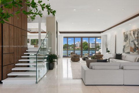 Villa ou maison à vendre à Bal Harbour, Floride: 6 chambres, 611.67 m2 № 1328225 - photo 23