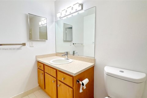 Copropriété à louer à Fort Lauderdale, Floride: 2 chambres, 79.71 m2 № 1347825 - photo 7