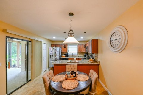 Adosado en venta en Tampa, Florida, 3 dormitorios, 136.94 m2 № 1344921 - foto 9