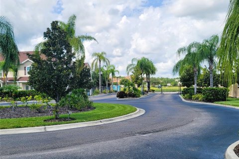 Touwnhouse à vendre à Kissimmee, Floride: 4 chambres, 157.38 m2 № 1344957 - photo 16